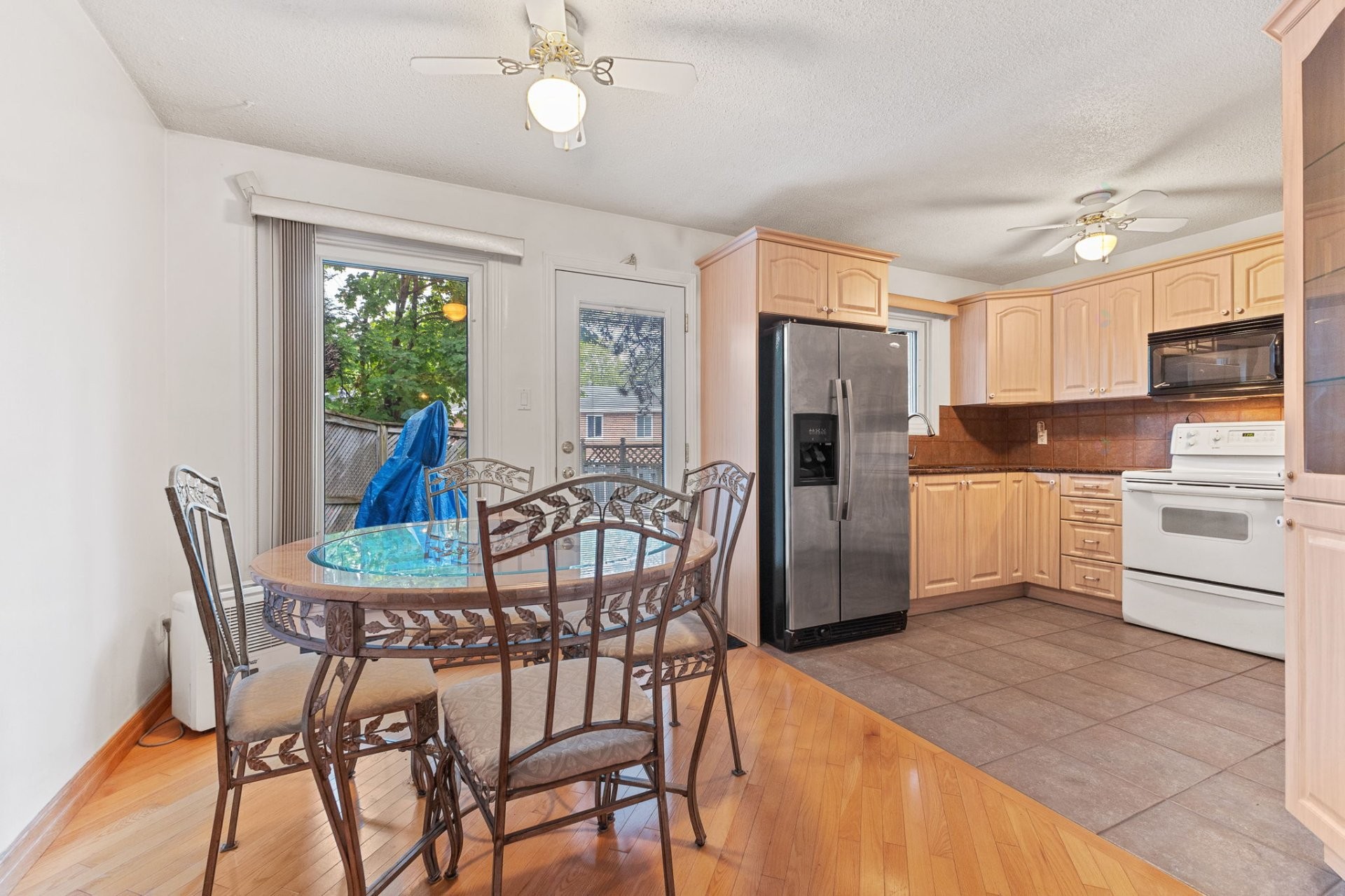 









14


Rue du Ravin-Bleu

,
Gatineau (Hull),




QC
J8Z1X8

