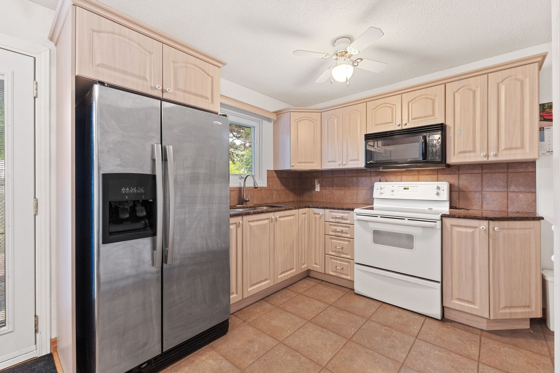 









14


Rue du Ravin-Bleu

,
Gatineau (Hull),




QC
J8Z1X8

