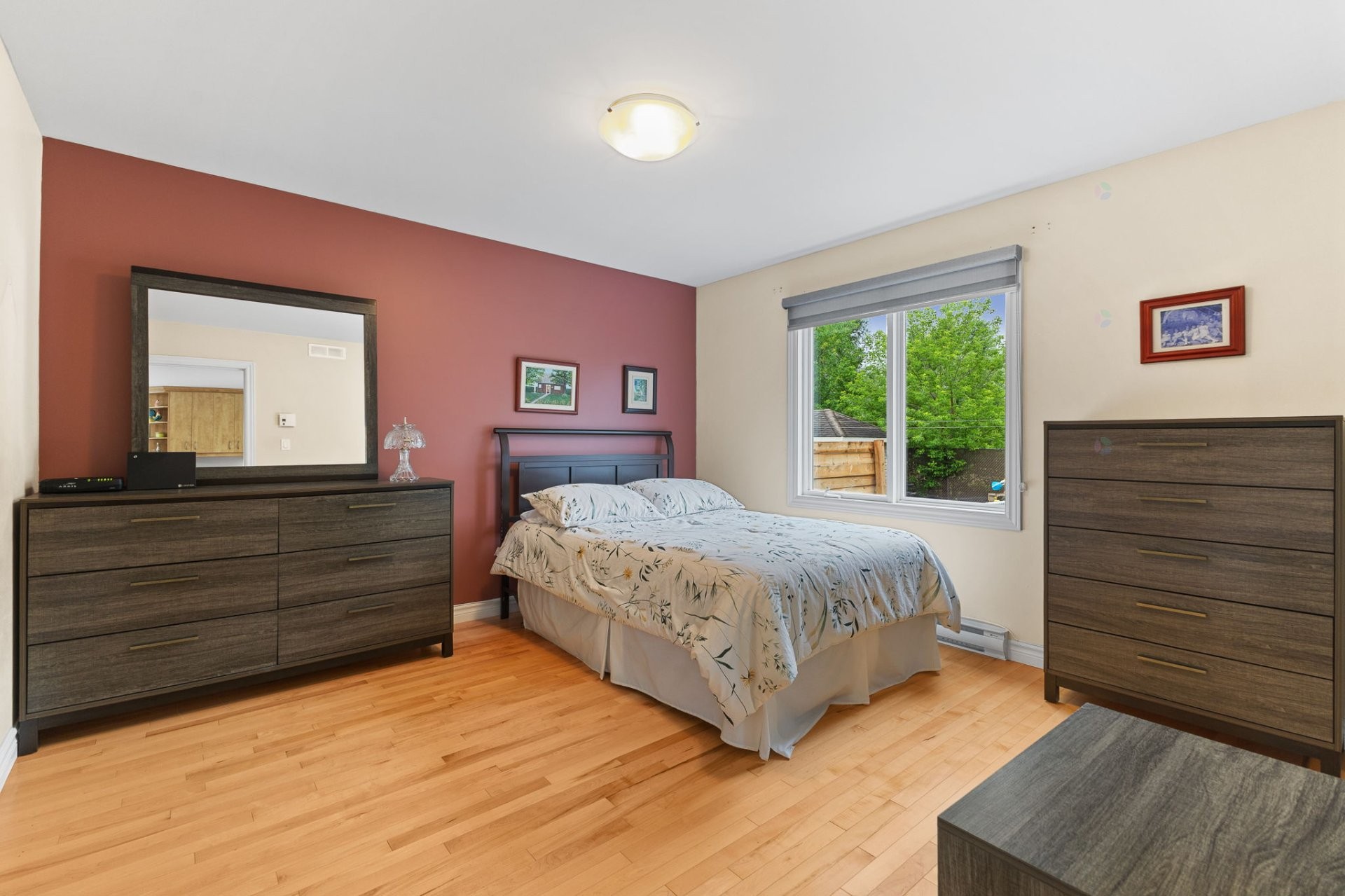









113


Rue Marie-Louise-McGregor 

,
Gatineau (Buckingham),




QC
J8L0E2

