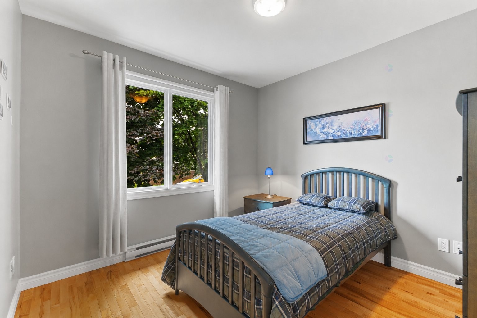 









113


Rue Marie-Louise-McGregor 

,
Gatineau (Buckingham),




QC
J8L0E2

