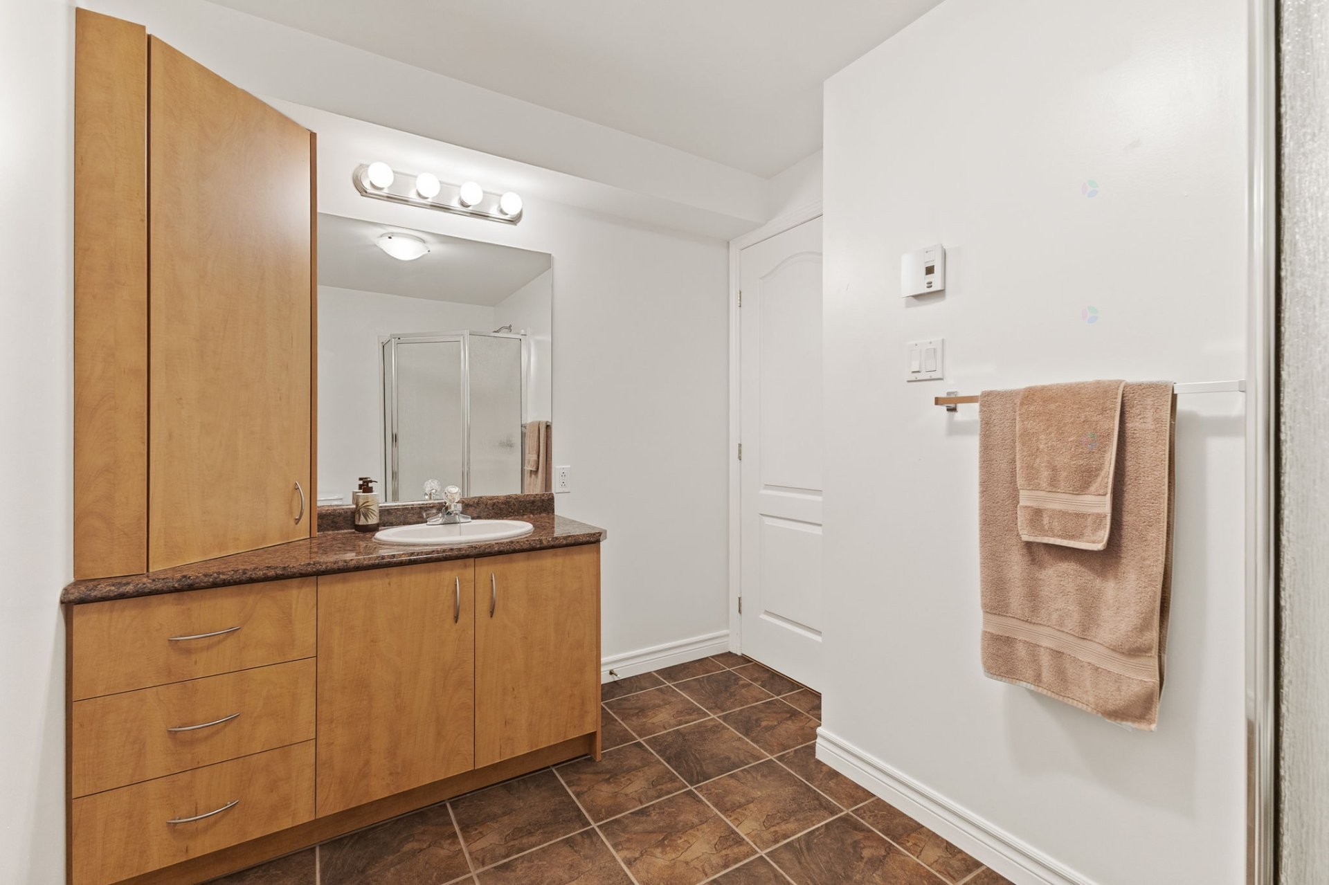 









113


Rue Marie-Louise-McGregor 

,
Gatineau (Buckingham),




QC
J8L0E2

