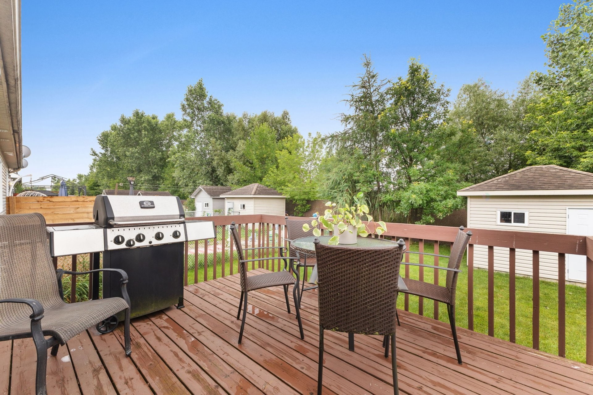 









113


Rue Marie-Louise-McGregor 

,
Gatineau (Buckingham),




QC
J8L0E2

