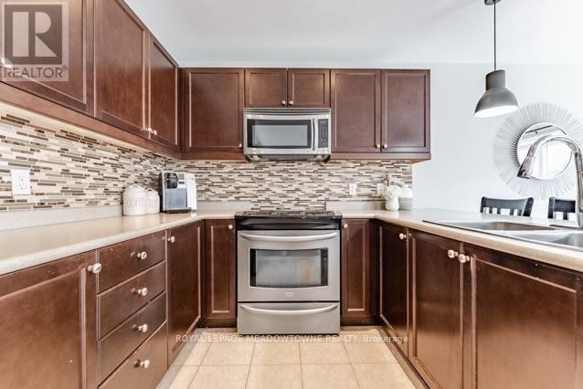 












150 MCCREADY DRIVE

,
Milton,




Ontario
L9T0V2

