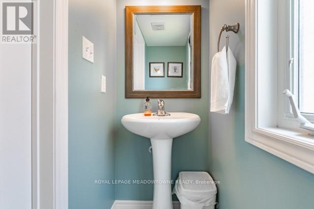 












150 MCCREADY DRIVE

,
Milton,




Ontario
L9T0V2

