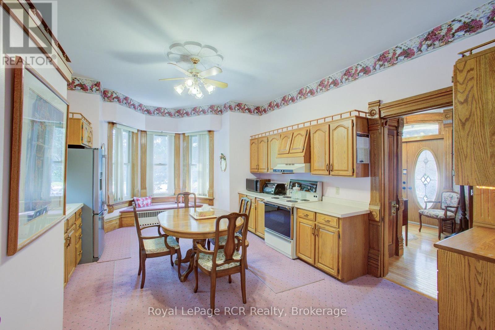 












291 ELMA STREET E

,
North Perth (Listowel),




Ontario
N4W2E2

