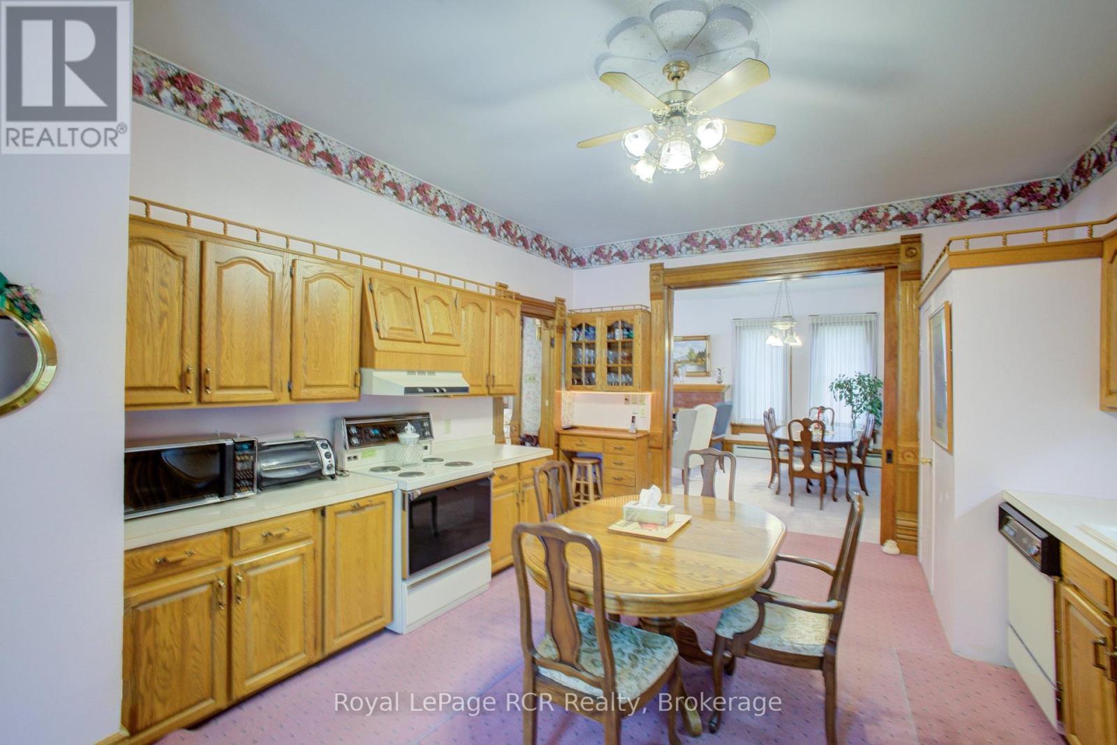 












291 ELMA STREET E

,
North Perth (Listowel),




Ontario
N4W2E2

