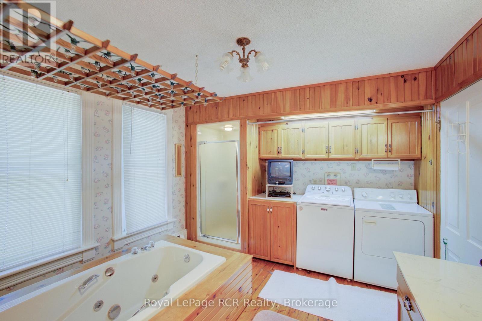 












291 ELMA STREET E

,
North Perth (Listowel),




Ontario
N4W2E2

