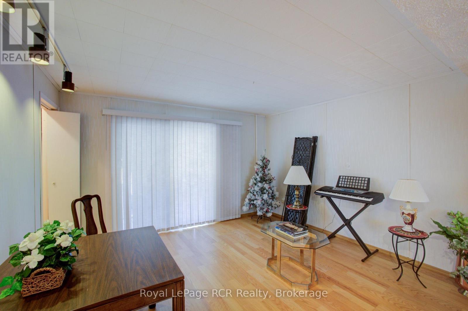 












291 ELMA STREET E

,
North Perth (Listowel),




Ontario
N4W2E2


