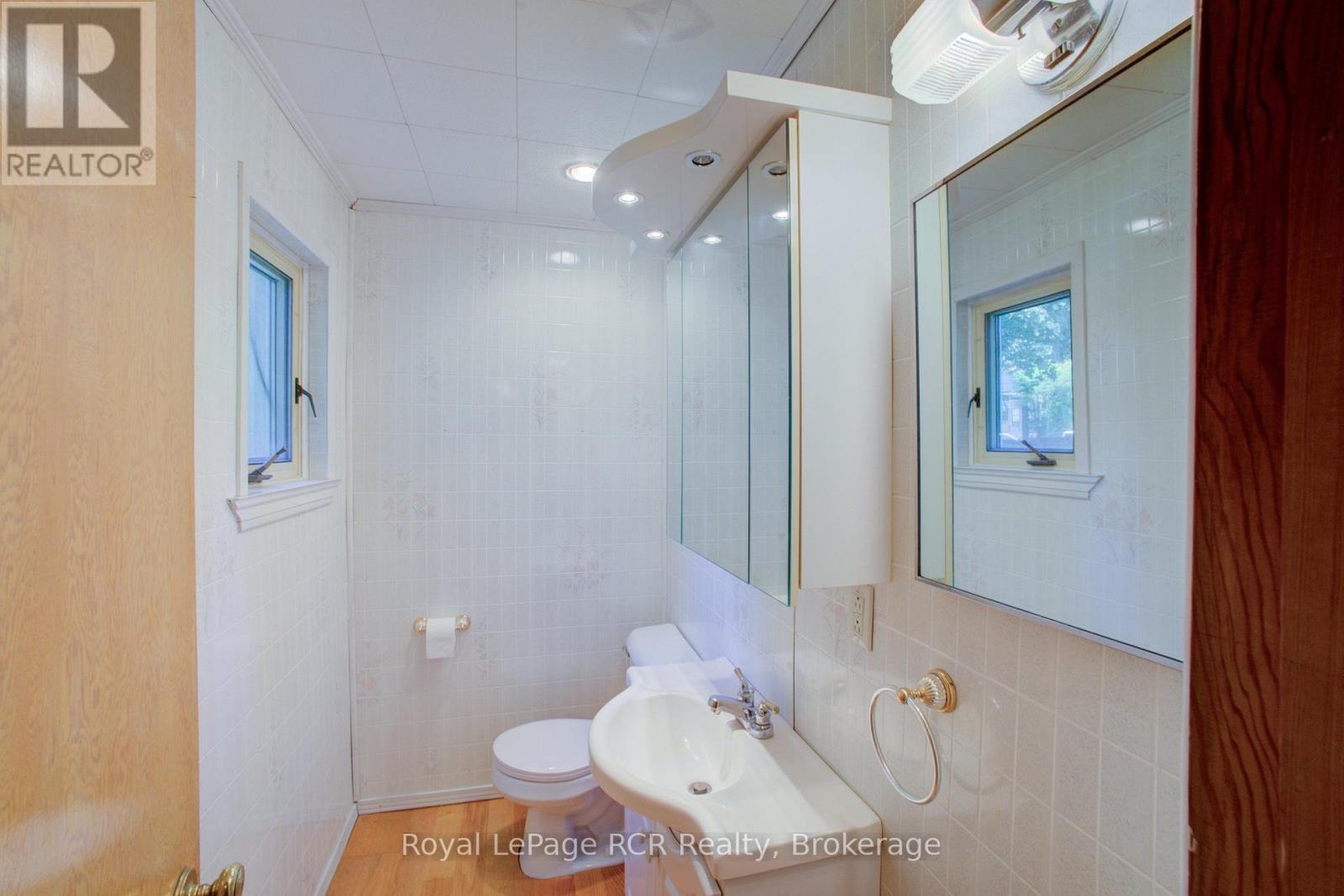 












291 ELMA STREET E

,
North Perth (Listowel),




Ontario
N4W2E2

