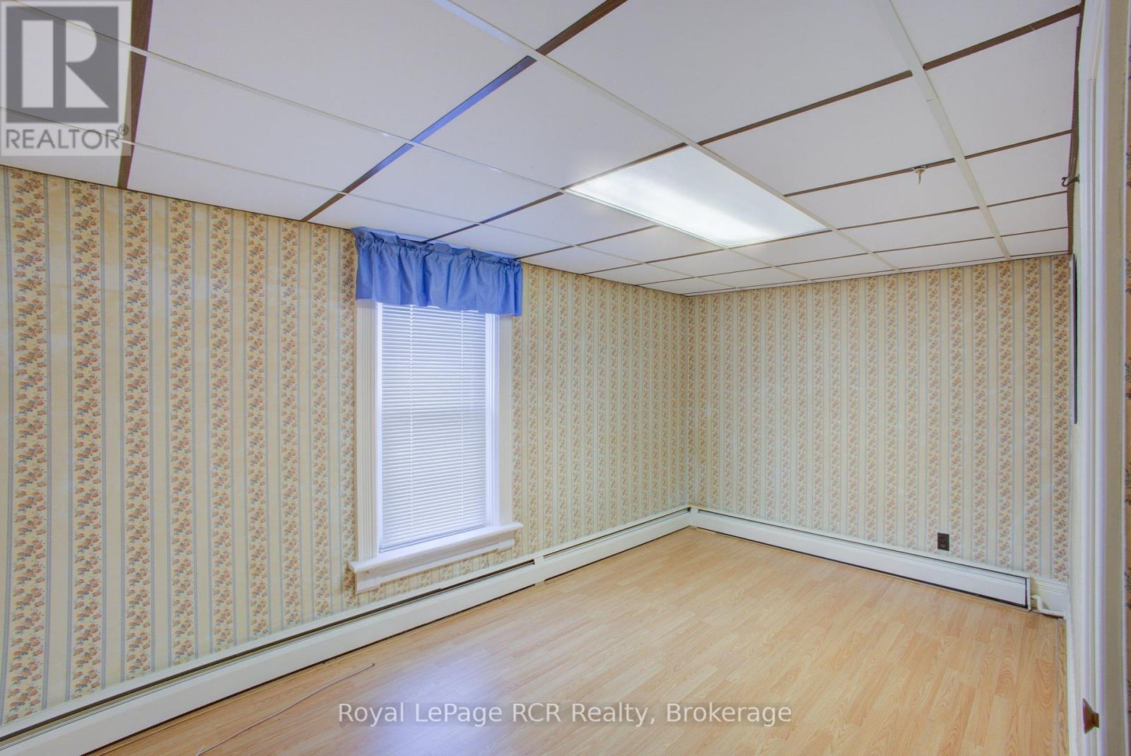 












291 ELMA STREET E

,
North Perth (Listowel),




Ontario
N4W2E2

