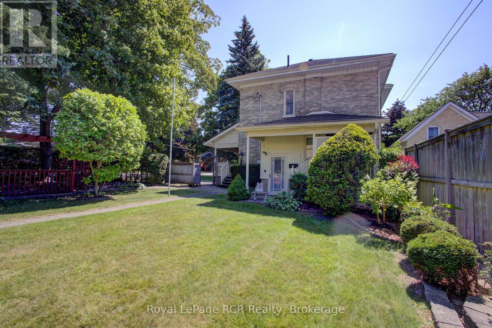 












291 ELMA STREET E

,
North Perth (Listowel),




Ontario
N4W2E2

