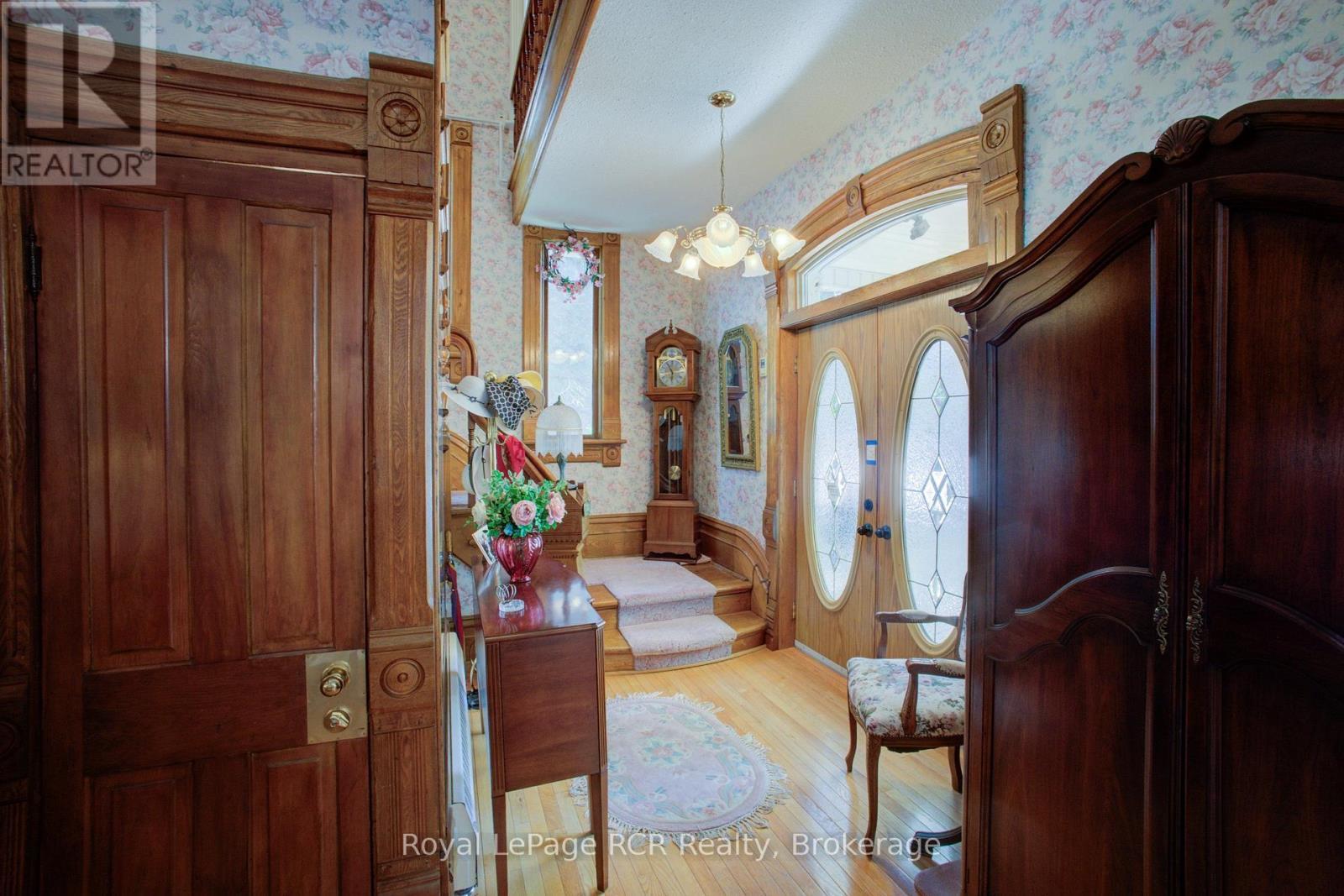 












291 ELMA STREET E

,
North Perth (Listowel),




Ontario
N4W2E2

