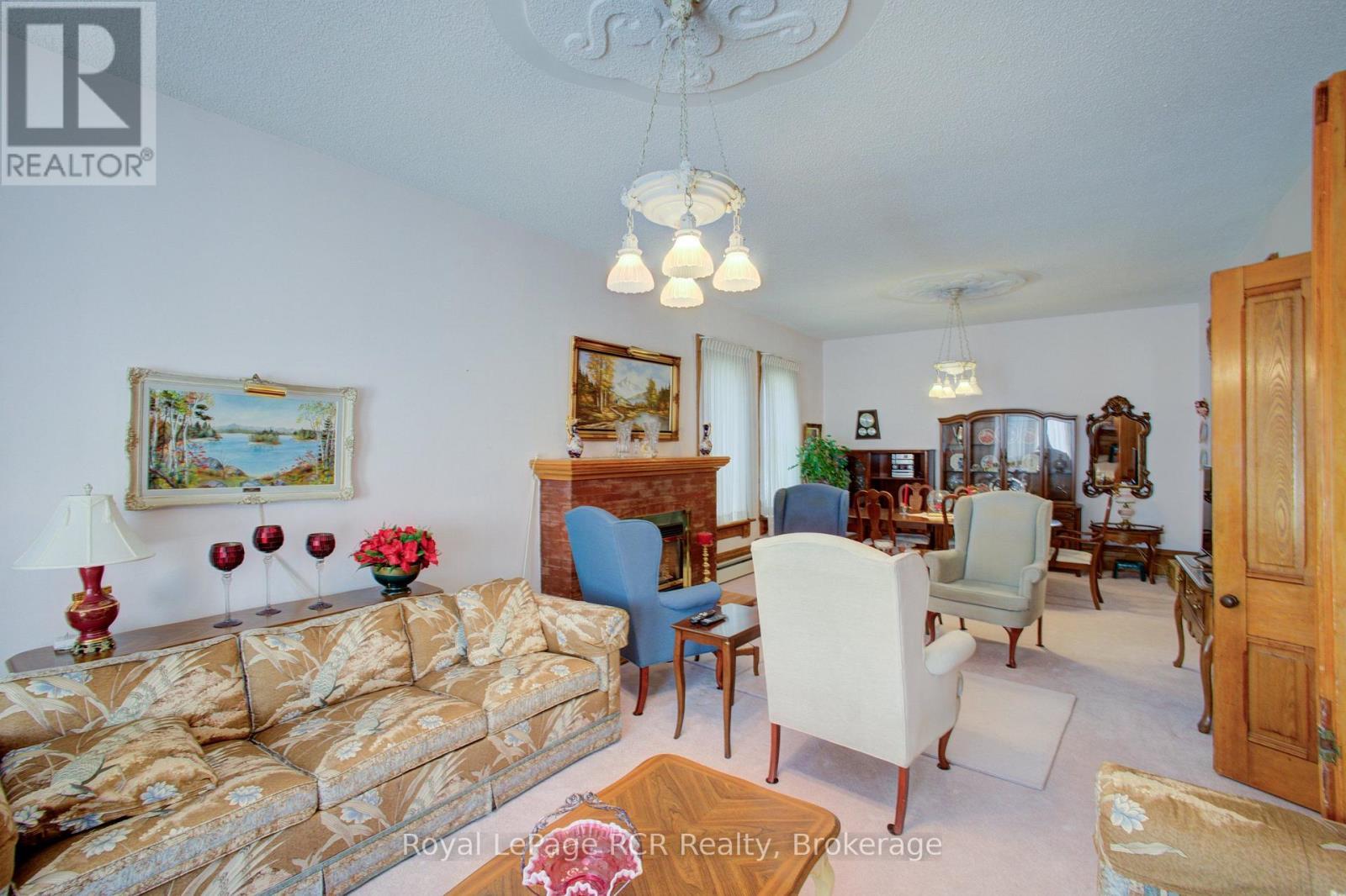 












291 ELMA STREET E

,
North Perth (Listowel),




Ontario
N4W2E2

