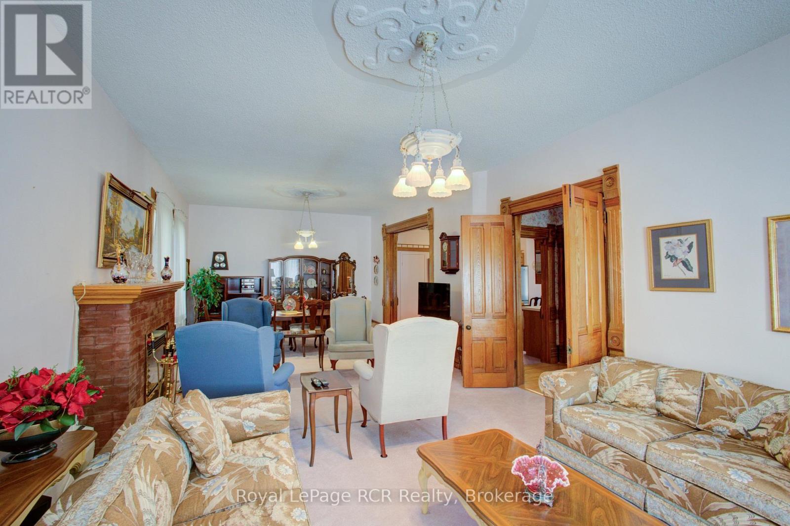 












291 ELMA STREET E

,
North Perth (Listowel),




Ontario
N4W2E2

