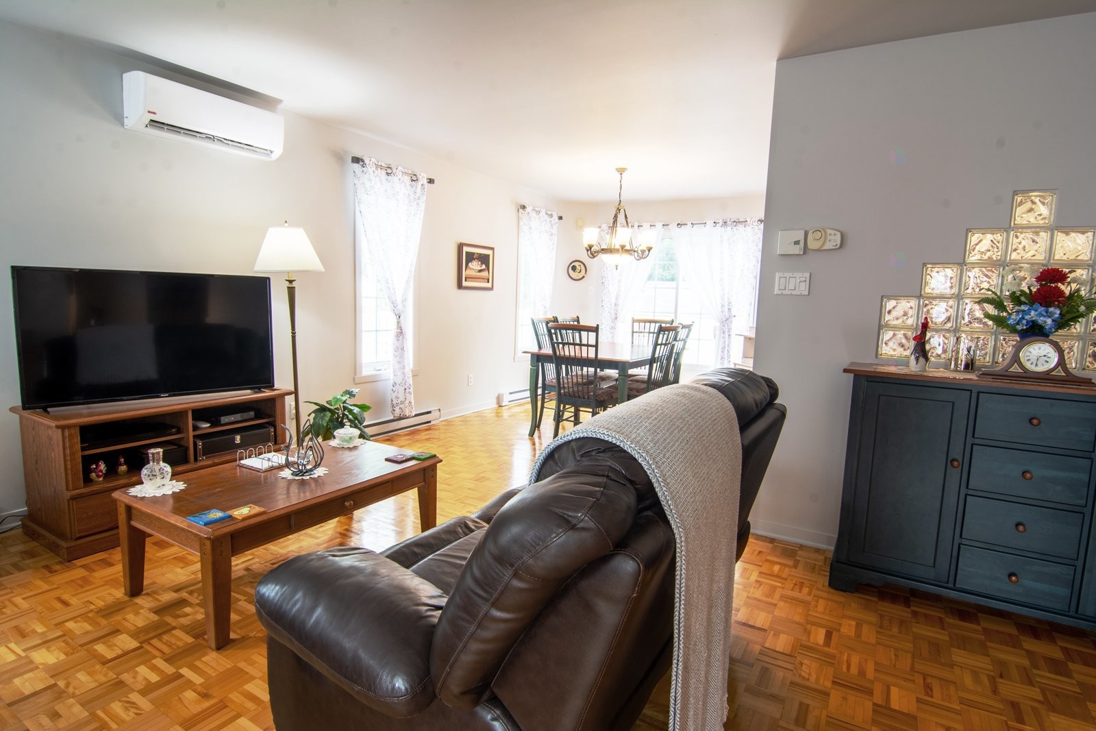 









1885


Rue Legardeur

,
Longueuil (Saint-Hubert),




QC
J3Y5E9

