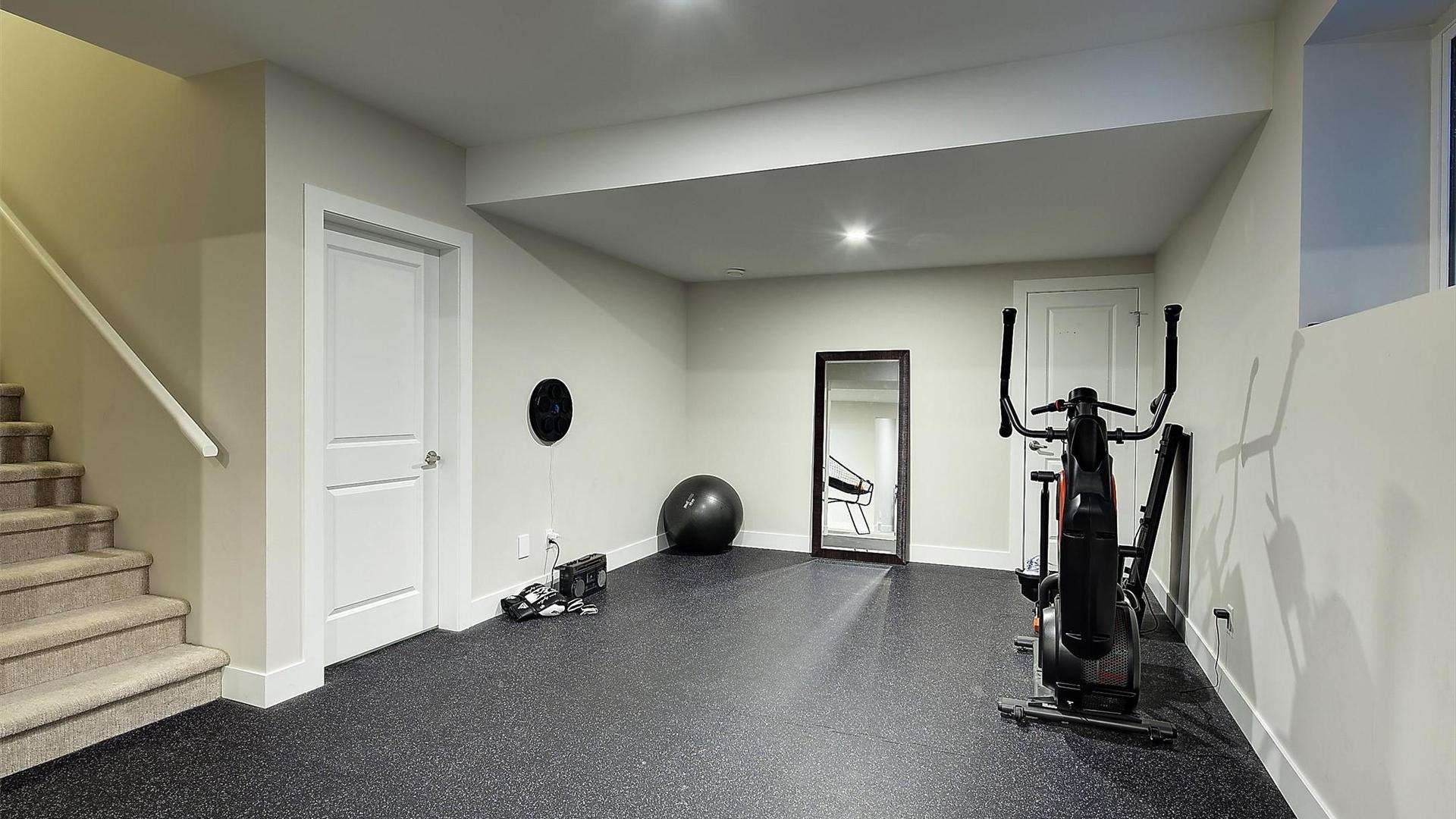 









2383


Hawks

Boulevard,
West Kelowna,




BC
V4T 0A7

