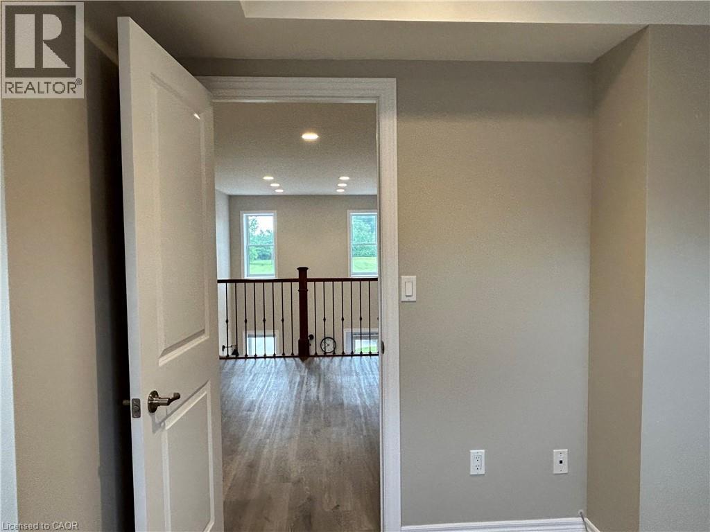 












992 WINDHAM CENTRE Road Unit# 1

,
Windham Centre,




Ontario
N0E2A0

