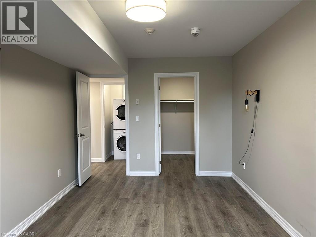 












992 WINDHAM CENTRE Road Unit# 1

,
Windham Centre,




Ontario
N0E2A0

