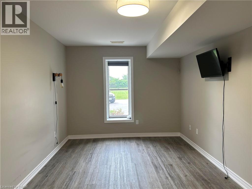 












992 WINDHAM CENTRE Road Unit# 1

,
Windham Centre,




Ontario
N0E2A0

