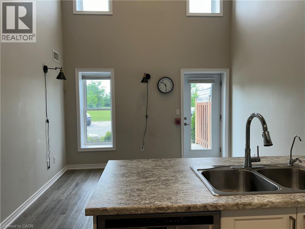 












992 WINDHAM CENTRE Road Unit# 1

,
Windham Centre,




Ontario
N0E2A0

