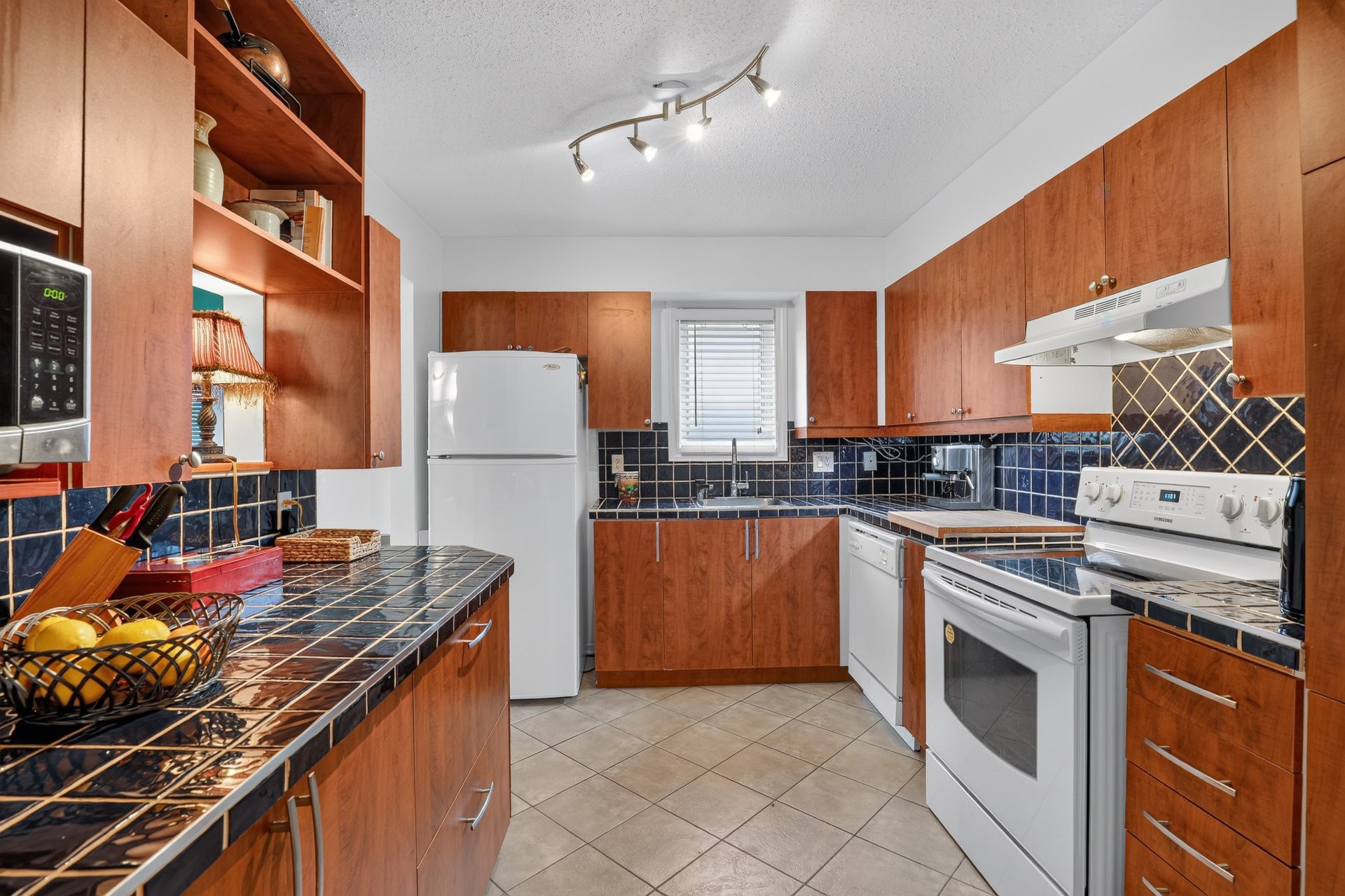 









29


Rue de Toulouse

, D,
Gatineau (Gatineau),




QC
J8T7X8

