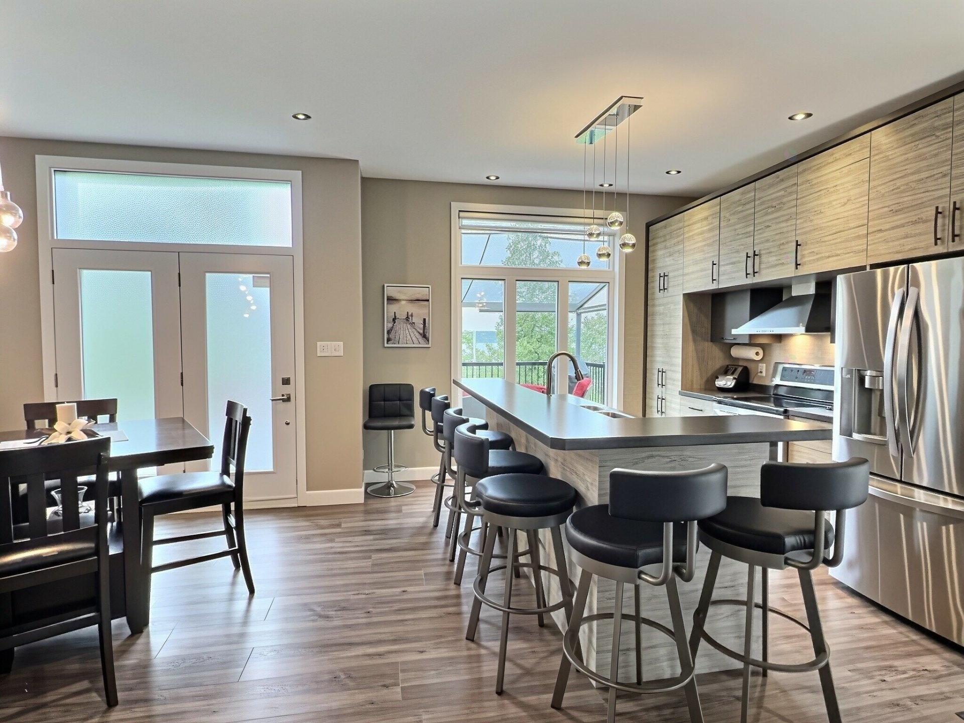 









886


Ch. du Royaume-des-Cèdres

,
Saint-Bruno-de-Guigues,




QC
J0Z2G0

