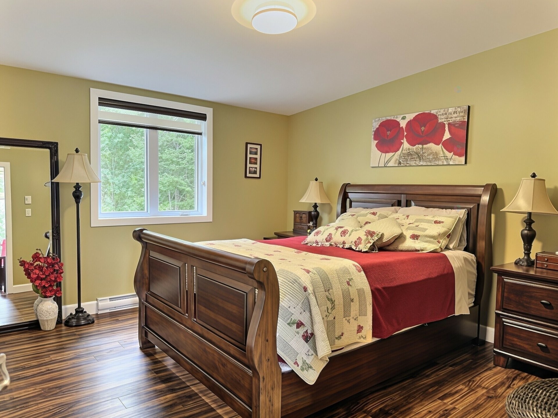 









886


Ch. du Royaume-des-Cèdres

,
Saint-Bruno-de-Guigues,




QC
J0Z2G0

