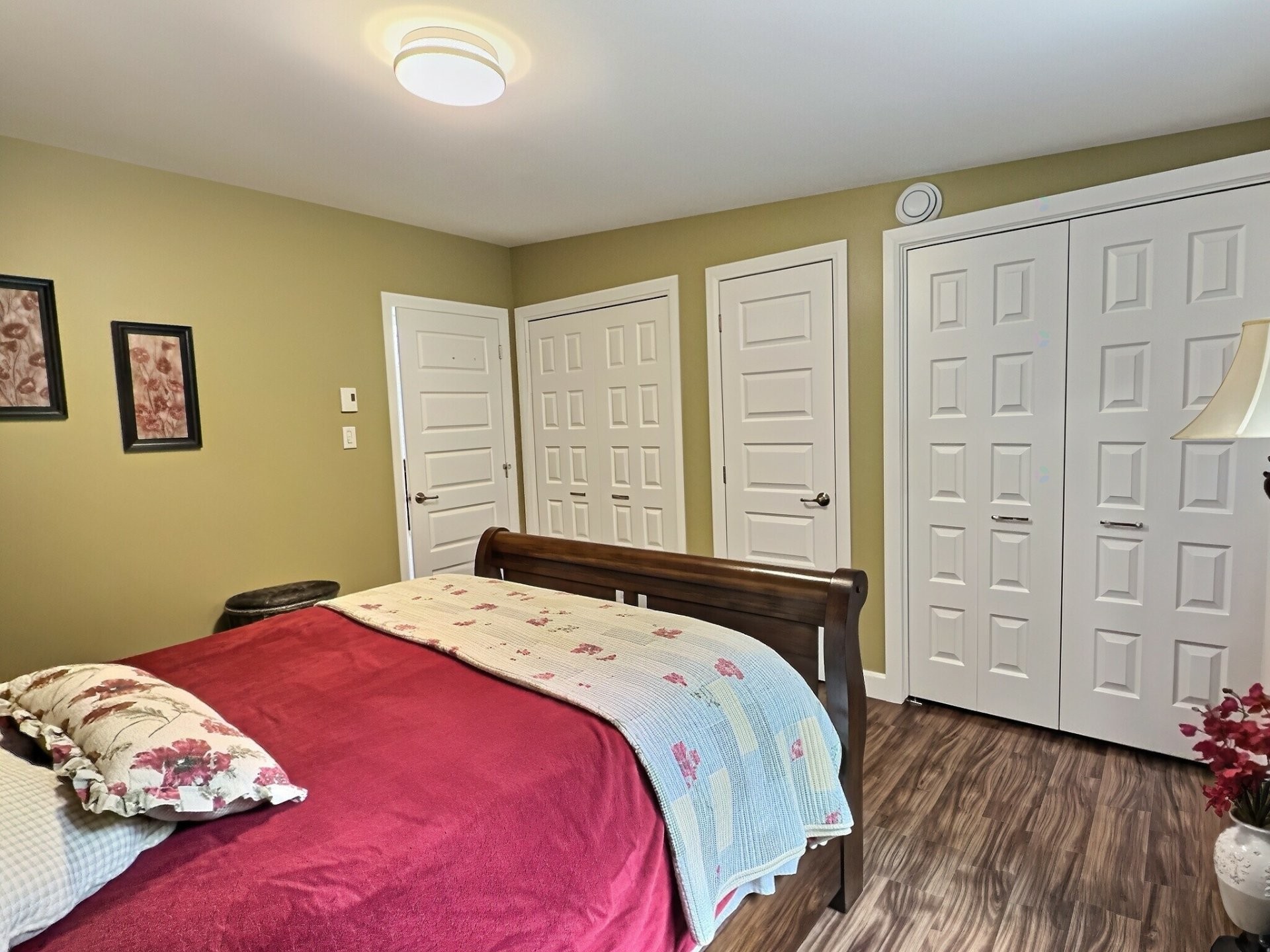 









886


Ch. du Royaume-des-Cèdres

,
Saint-Bruno-de-Guigues,




QC
J0Z2G0

