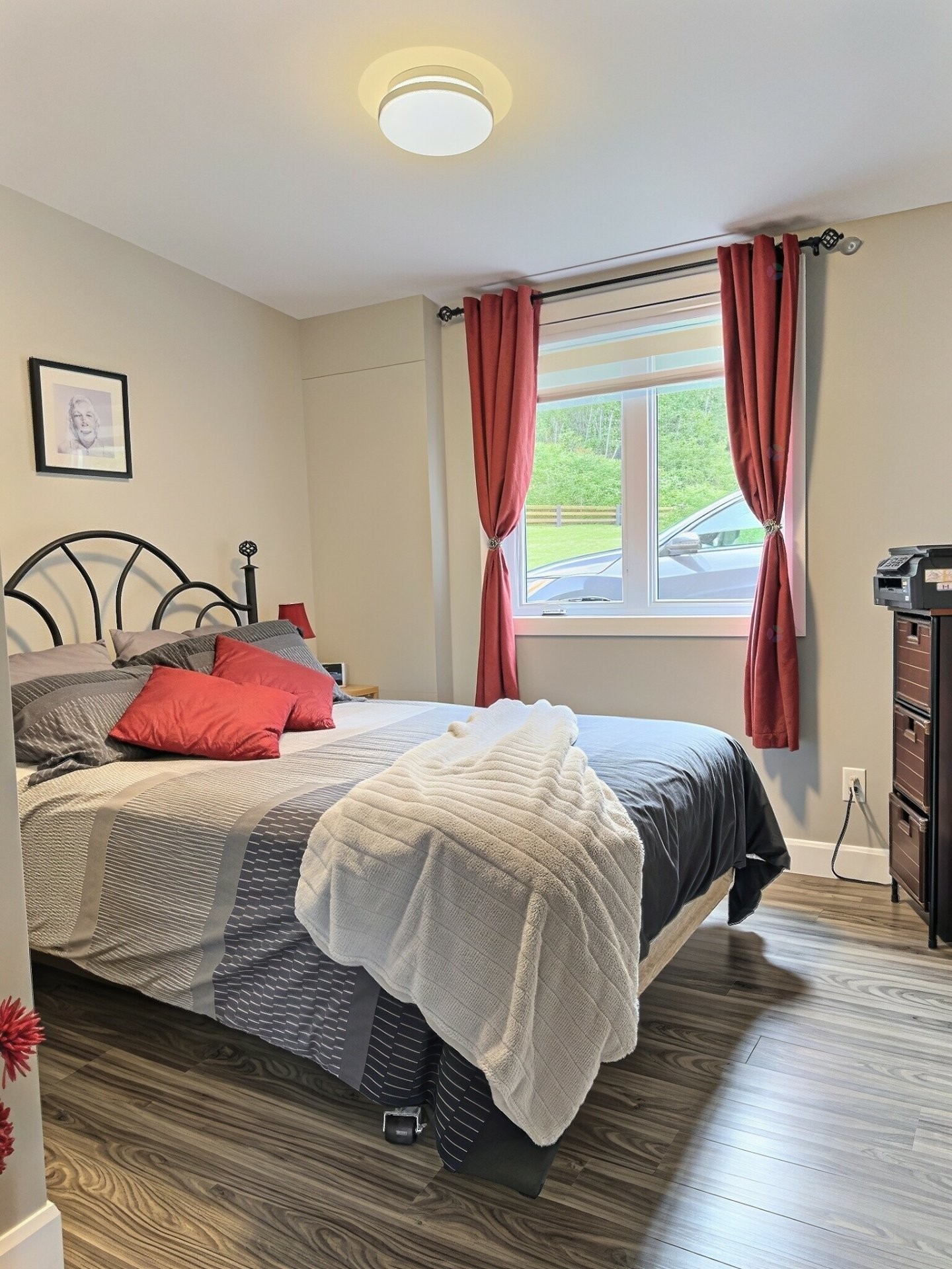 









886


Ch. du Royaume-des-Cèdres

,
Saint-Bruno-de-Guigues,




QC
J0Z2G0

