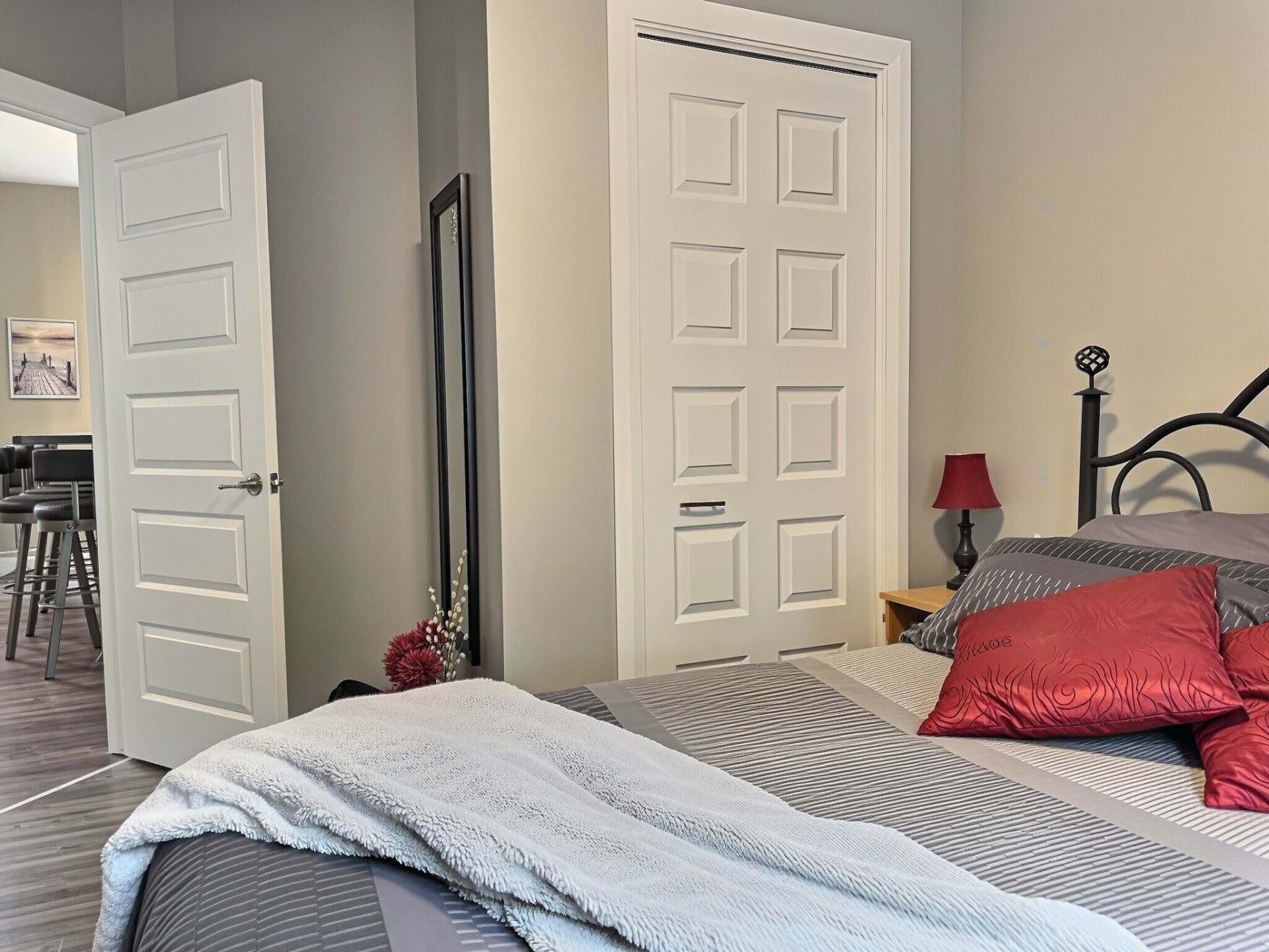 









886


Ch. du Royaume-des-Cèdres

,
Saint-Bruno-de-Guigues,




QC
J0Z2G0

