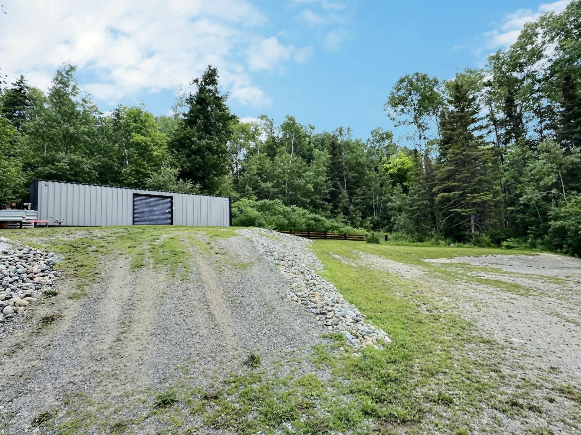 









886


Ch. du Royaume-des-Cèdres

,
Saint-Bruno-de-Guigues,




QC
J0Z2G0

