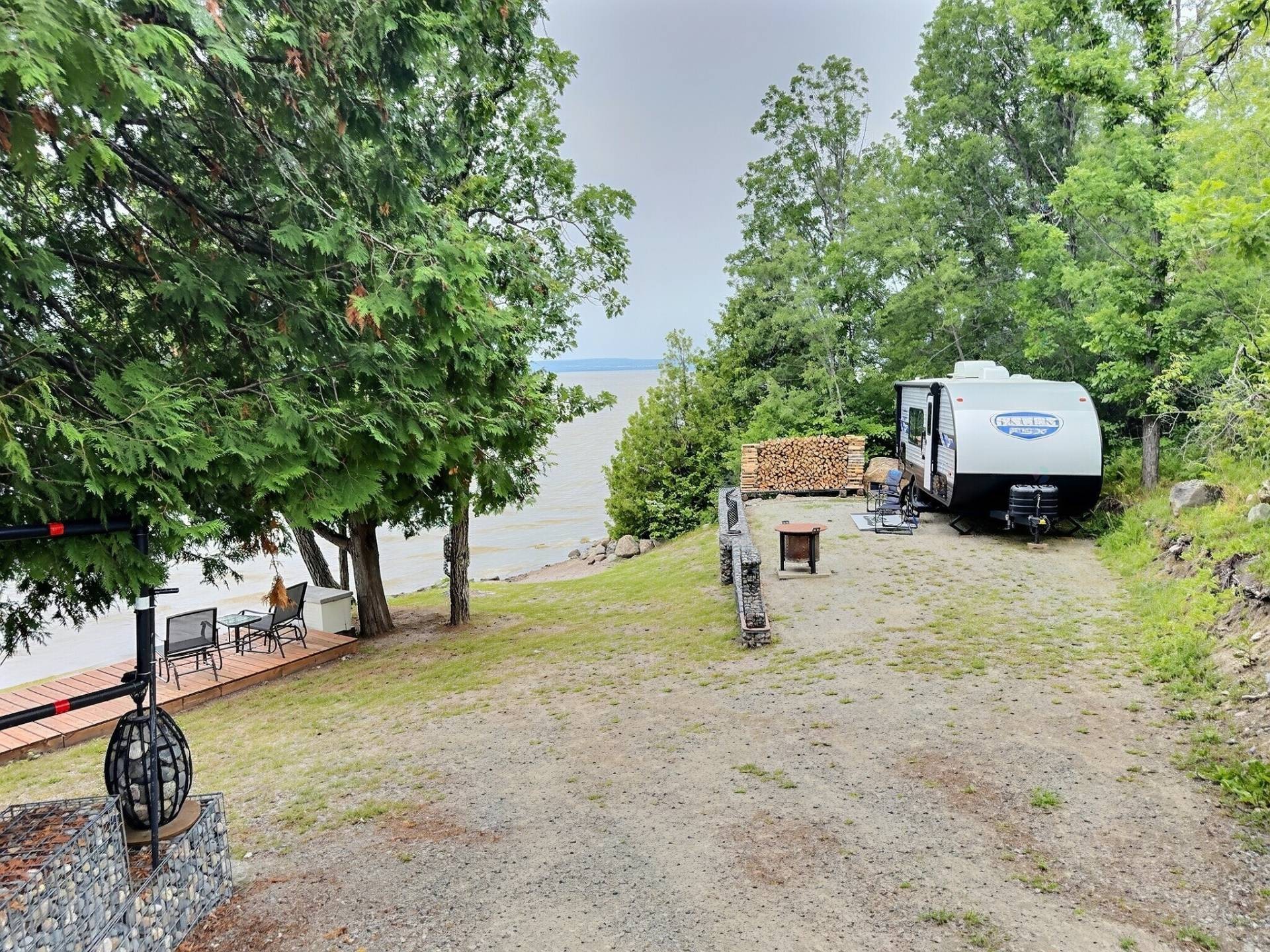 









886


Ch. du Royaume-des-Cèdres

,
Saint-Bruno-de-Guigues,




QC
J0Z2G0


