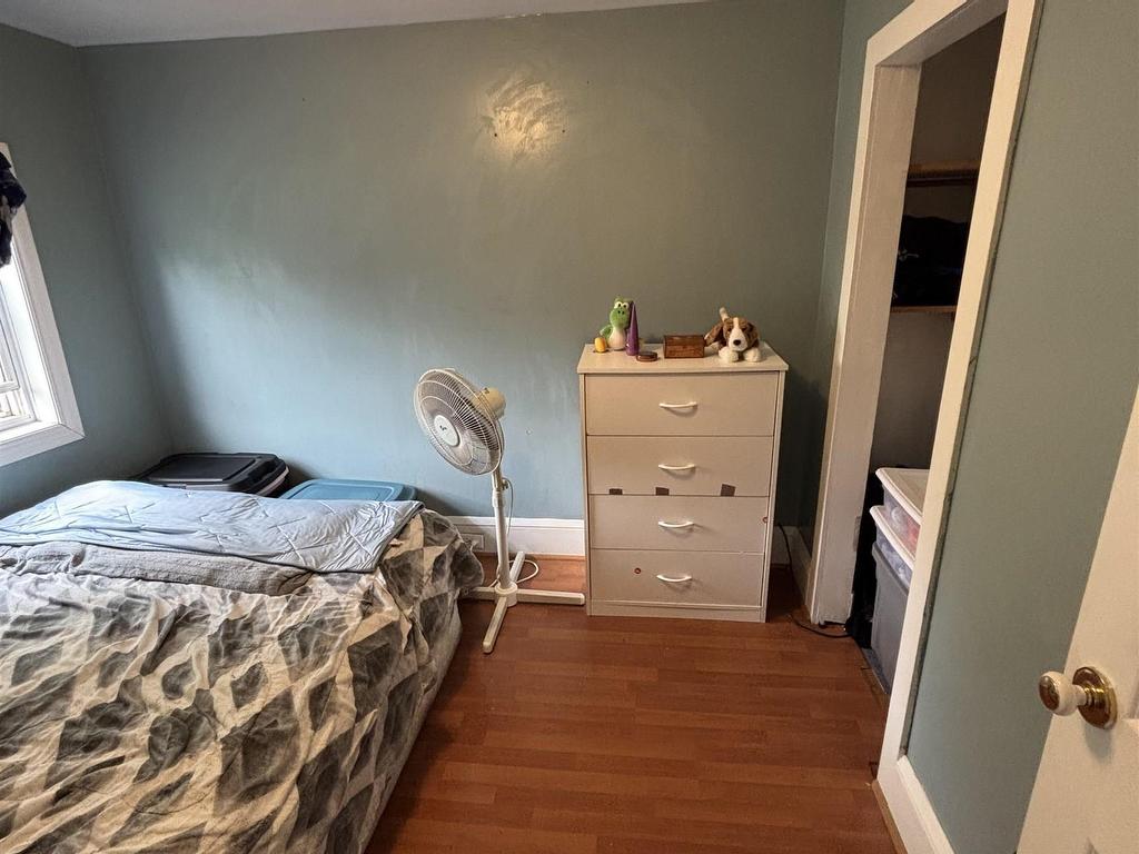 












42 Clifford Street

,
North Sydney,




NS
B2A 1X3

