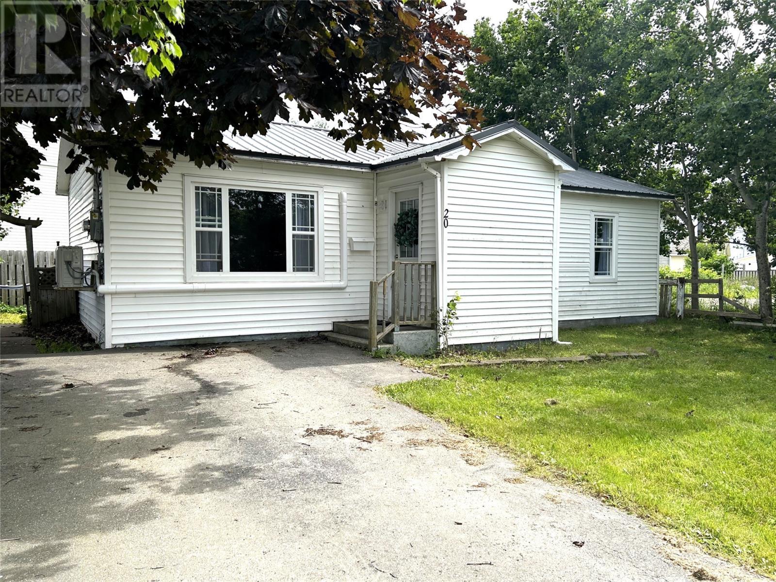 












20 Sherwood Place

,
Stephenville,




Newfoundland & Labrador
A2N1J3

