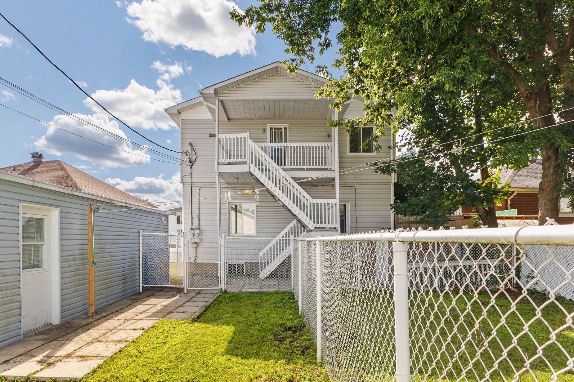 









354


Rue Mondoux

,
Gatineau (Gatineau),




QC
J8P5X6

