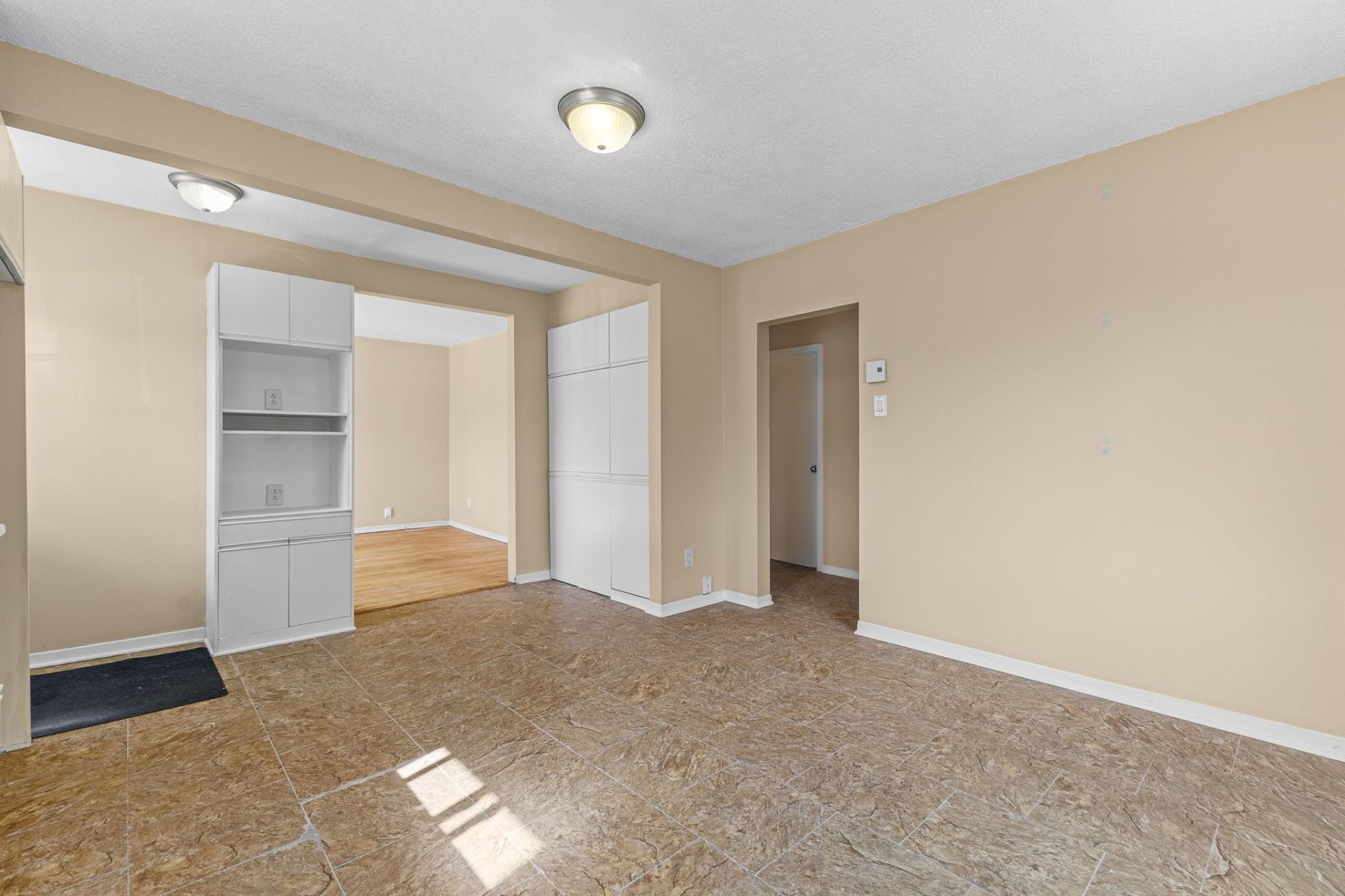 









354


Rue Mondoux

,
Gatineau (Gatineau),




QC
J8P5X6

