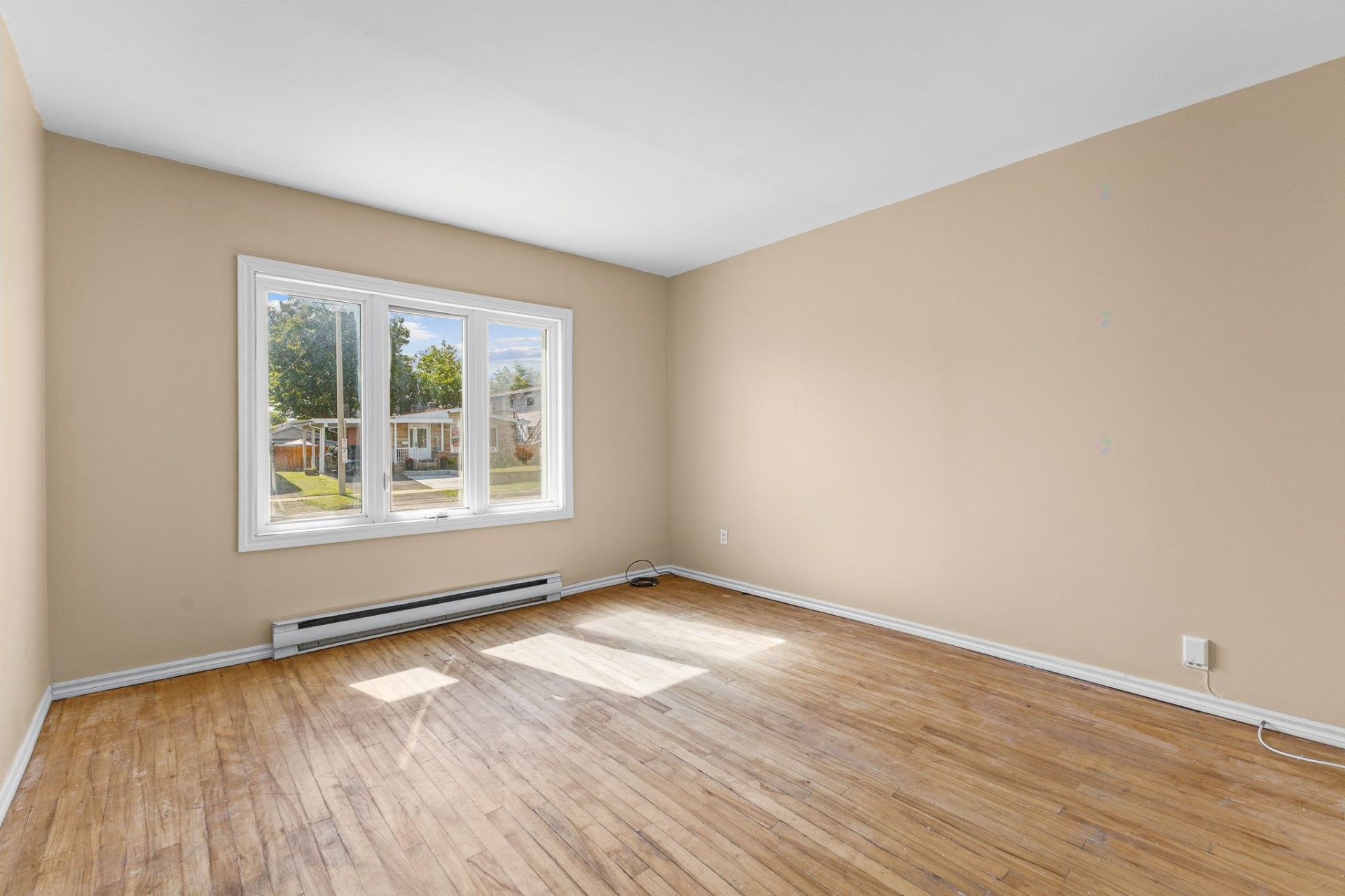 









354


Rue Mondoux

,
Gatineau (Gatineau),




QC
J8P5X6

