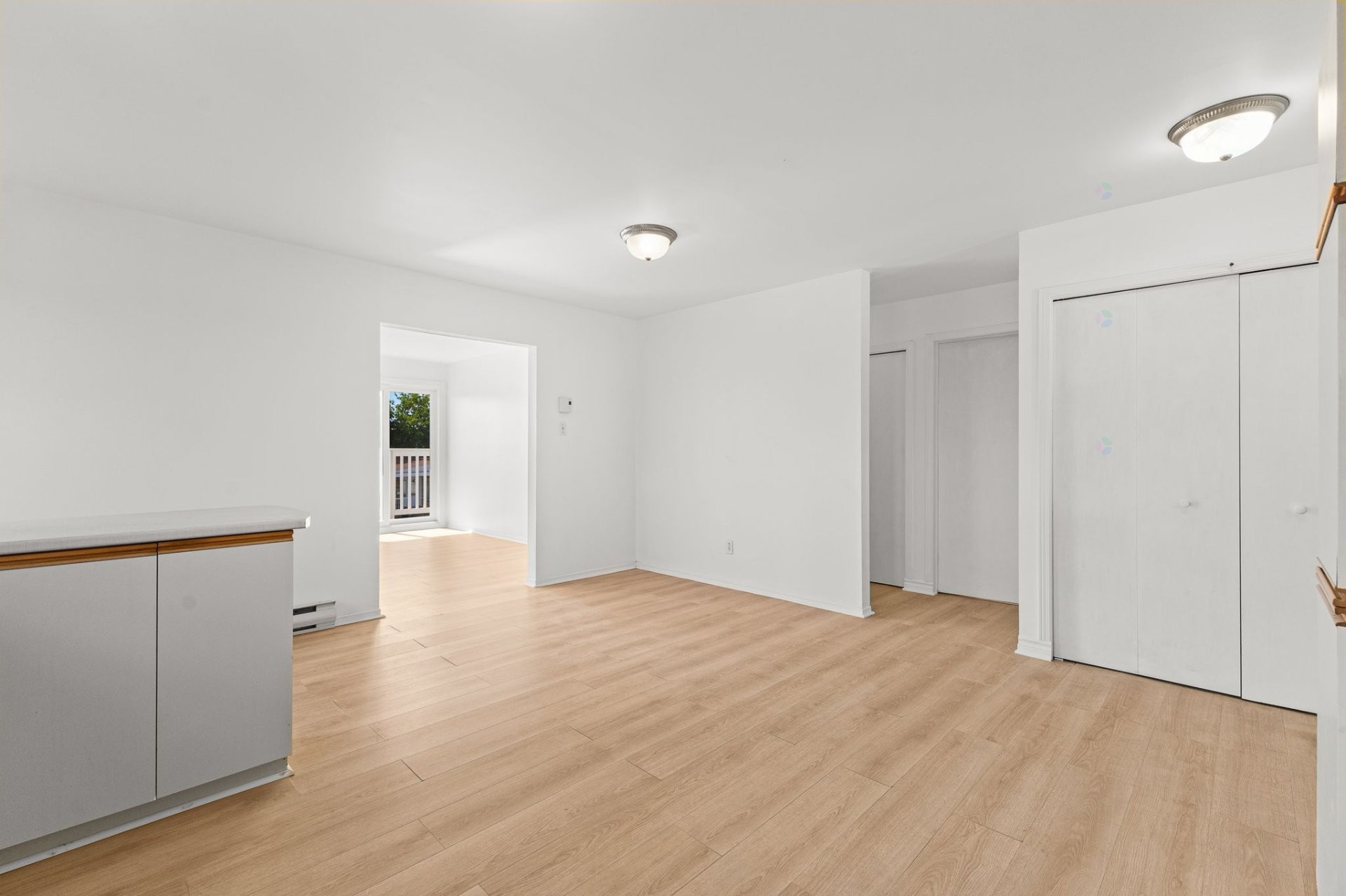 









354


Rue Mondoux

,
Gatineau (Gatineau),




QC
J8P5X6

