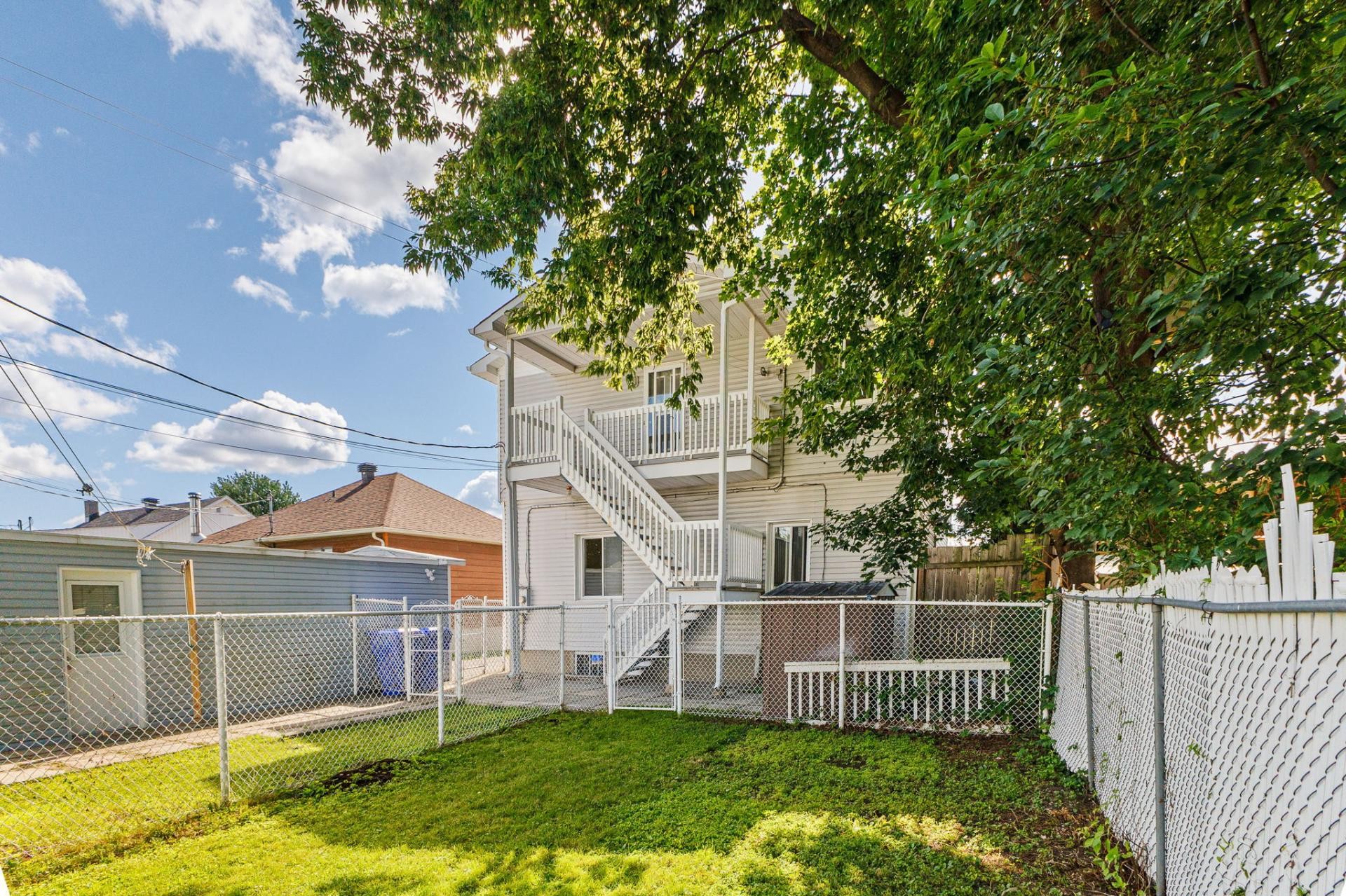 









354


Rue Mondoux

,
Gatineau (Gatineau),




QC
J8P5X6

