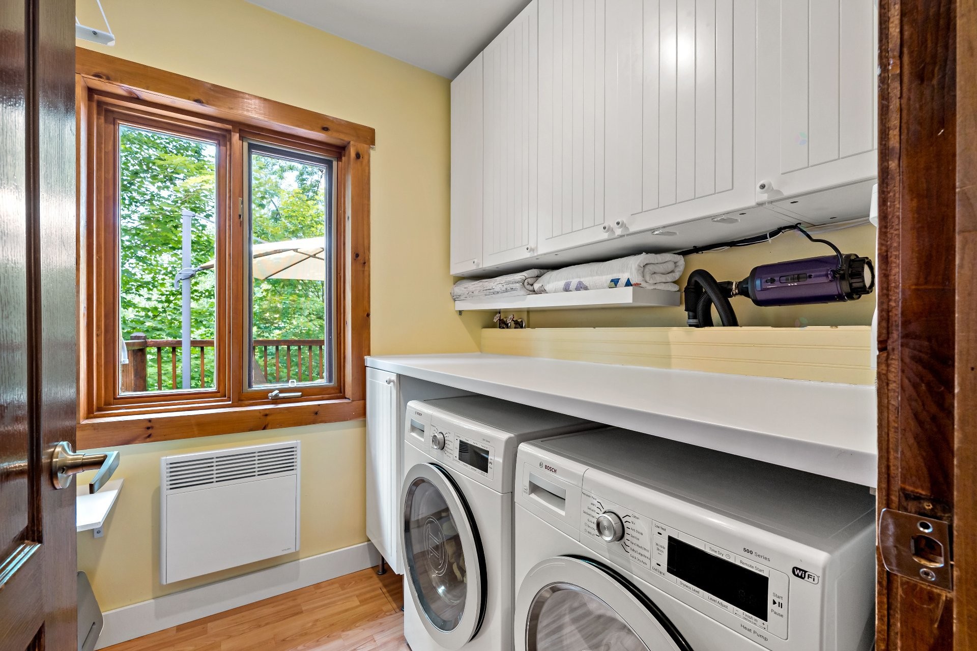 









3385


Ch. du Lac-Supérieur

,
Lac-Supérieur,




QC
J0T1P0

