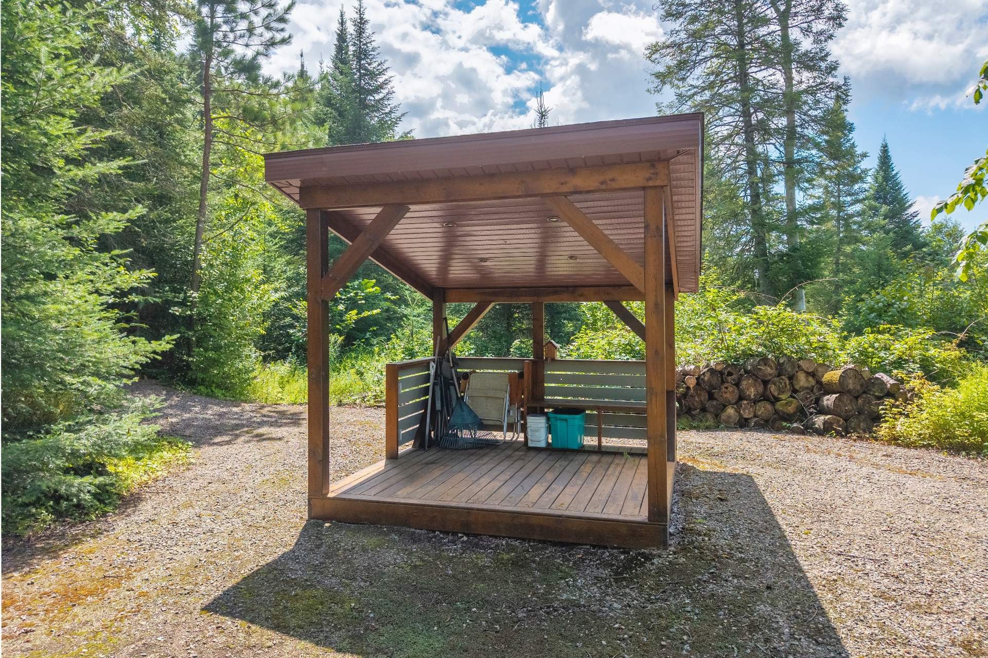 









3385


Ch. du Lac-Supérieur

,
Lac-Supérieur,




QC
J0T1P0


