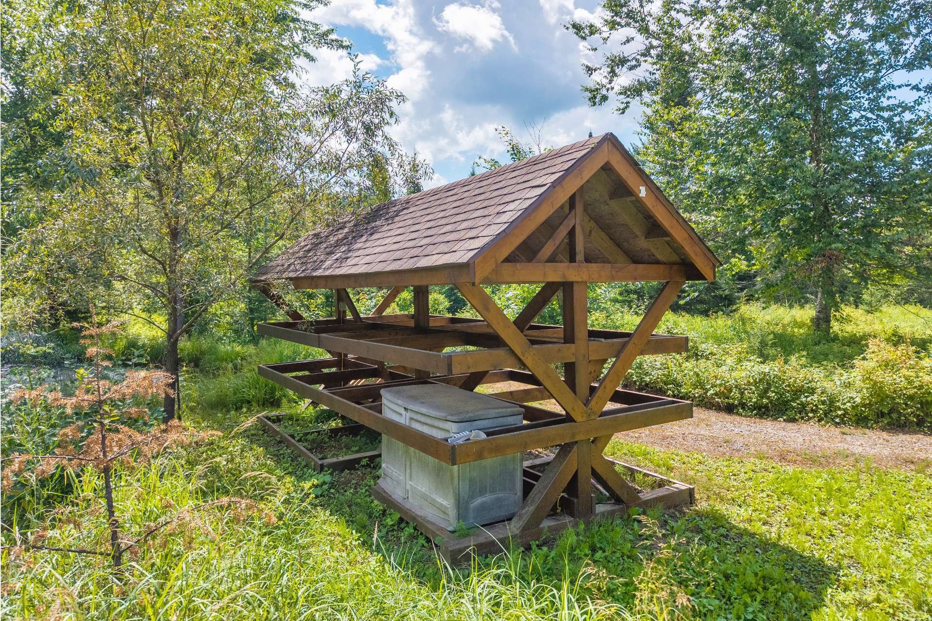 









3385


Ch. du Lac-Supérieur

,
Lac-Supérieur,




QC
J0T1P0

