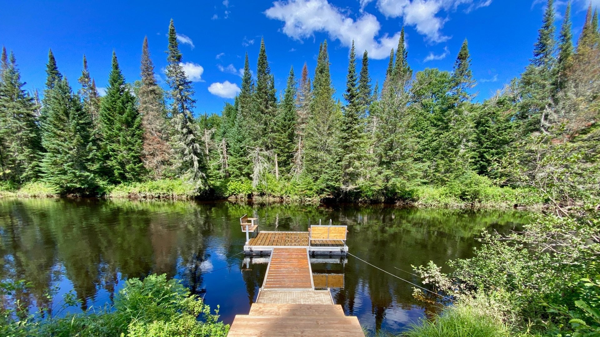 









3385


Ch. du Lac-Supérieur

,
Lac-Supérieur,




QC
J0T1P0

