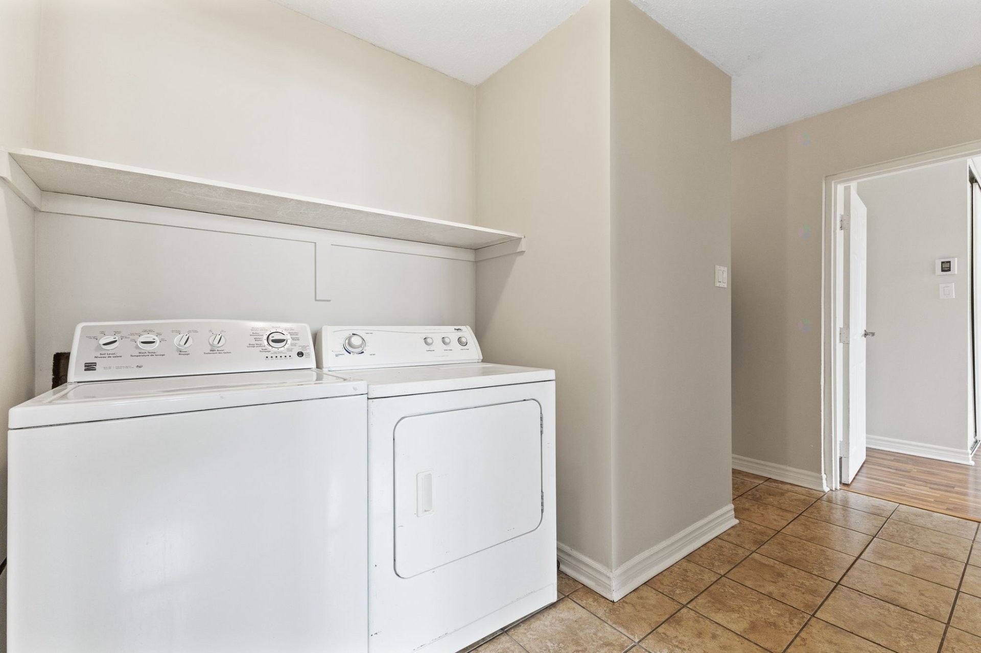 









90


Ch. Eardley

, 104,
Gatineau (Aylmer),




QC
J9H4K2

