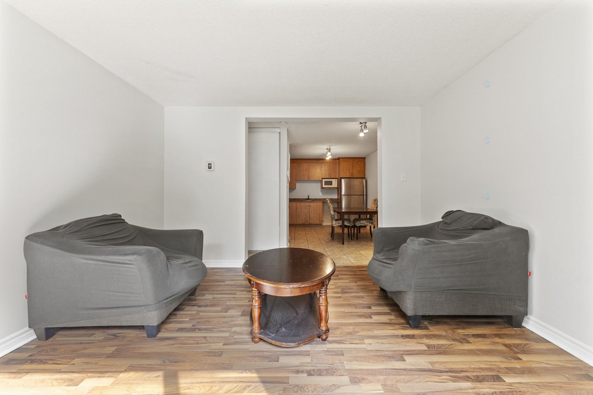 









90


Ch. Eardley

, 104,
Gatineau (Aylmer),




QC
J9H4K2

