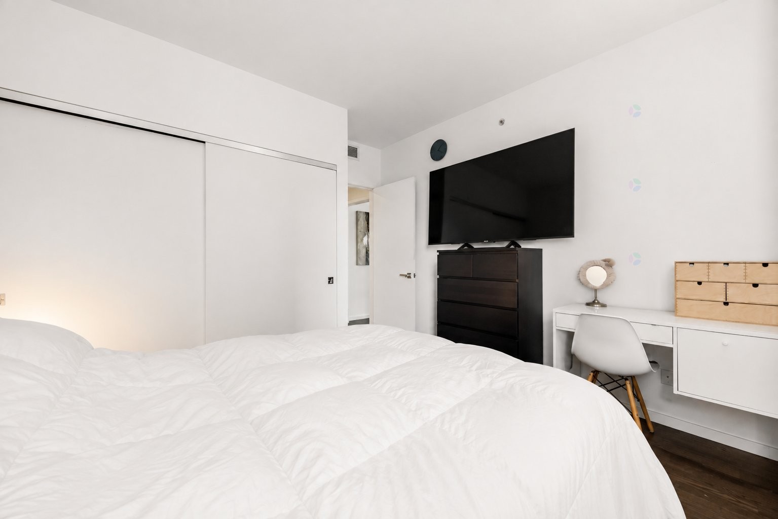 









350


Boul. De Maisonneuve O.

, 1805,
Montréal (Ville-Marie),




QC
H3A0B4

