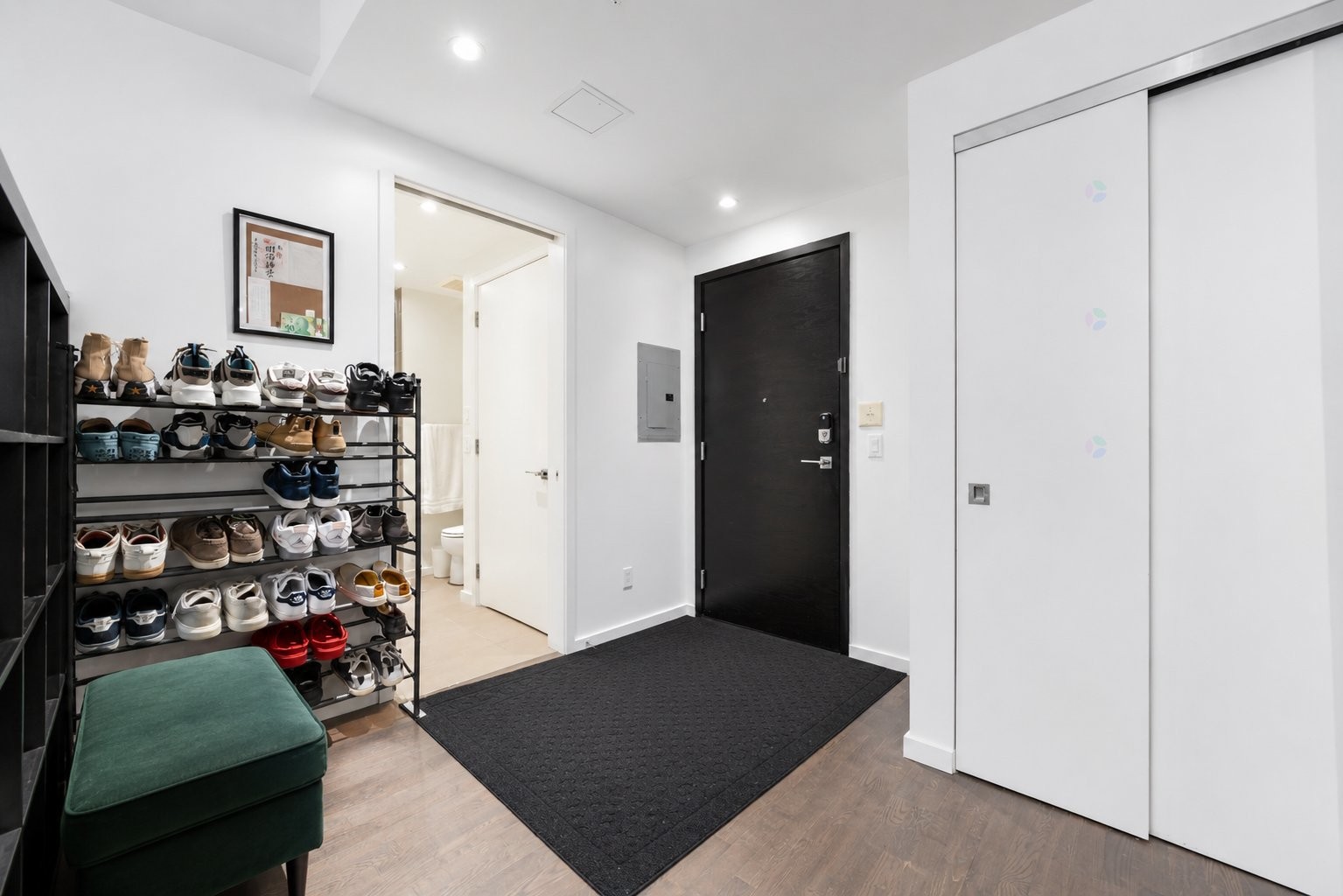









350


Boul. De Maisonneuve O.

, 1805,
Montréal (Ville-Marie),




QC
H3A0B4

