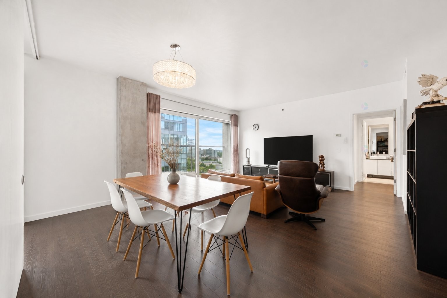 









350


Boul. De Maisonneuve O.

, 1805,
Montréal (Ville-Marie),




QC
H3A0B4

