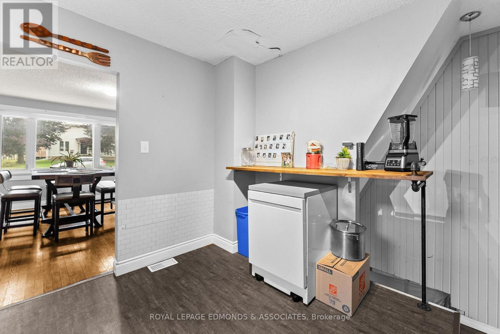 












311 JULIEN STREET

,
Pembroke,




Ontario
K8A3P6

