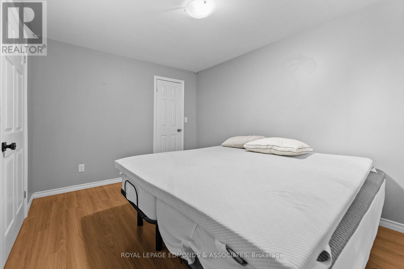 












311 JULIEN STREET

,
Pembroke,




Ontario
K8A3P6


